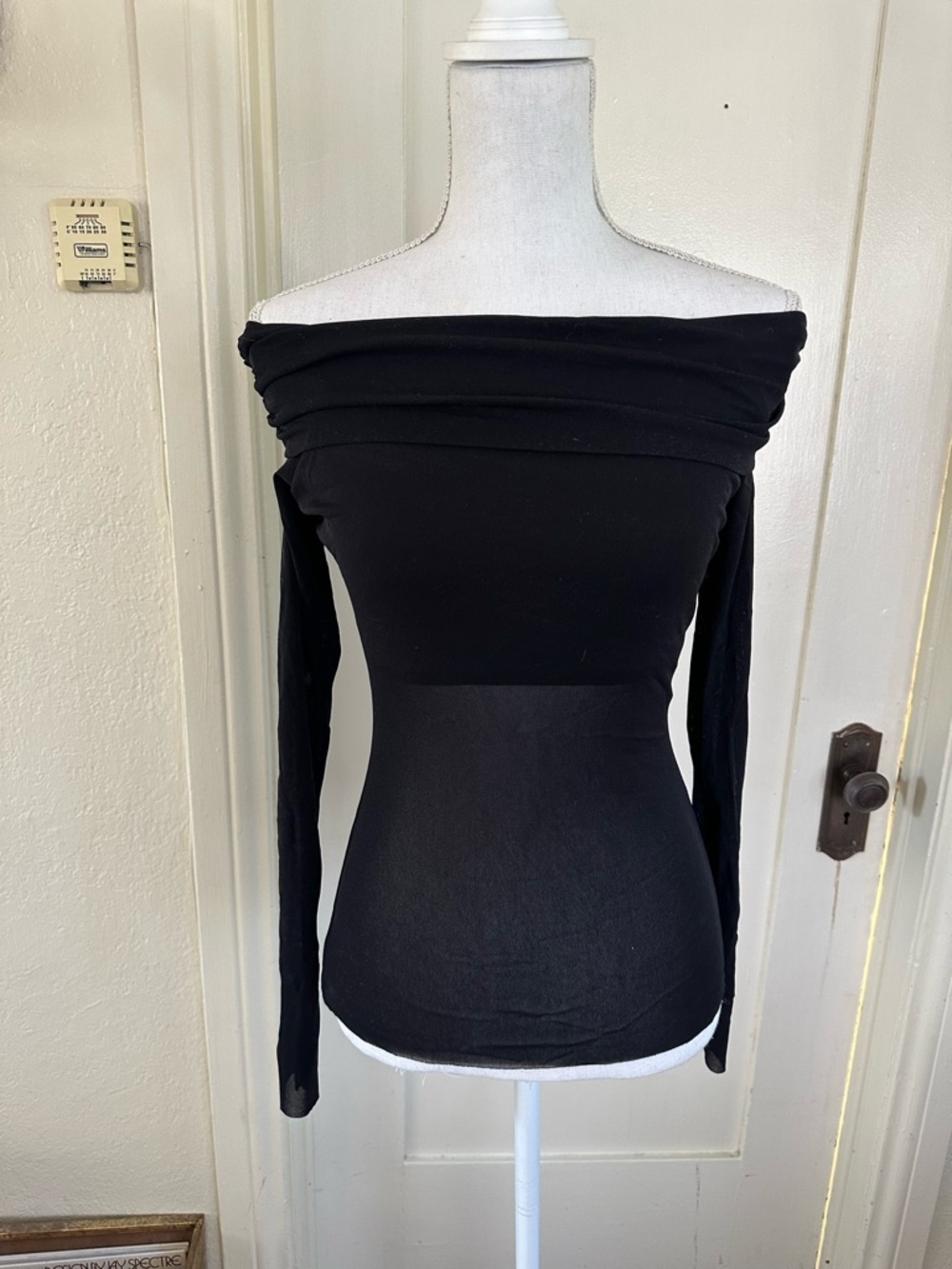 Off-Shoulder Long Sleeve Top in Black - Picture 2 of 4